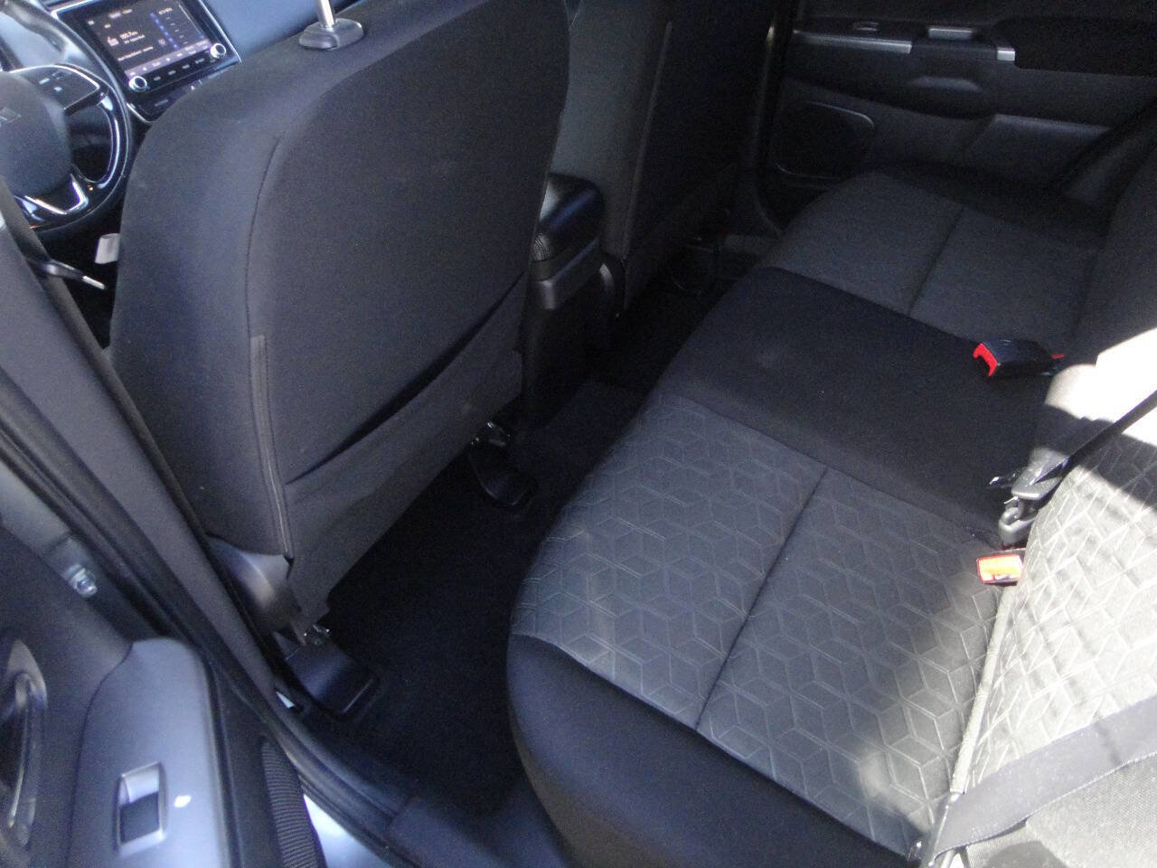 Used 2021 Mitsubishi Outlander Sport SE AWD/4WD image 11