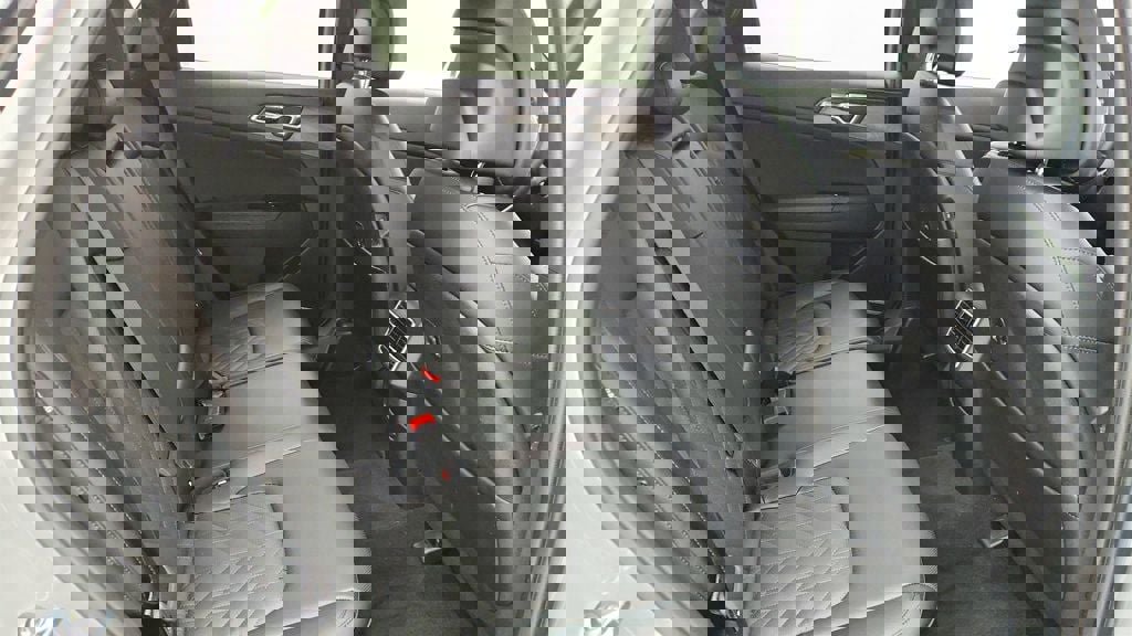 Used 2025 Kia Sportage X-Line w/ Premium Package image 24