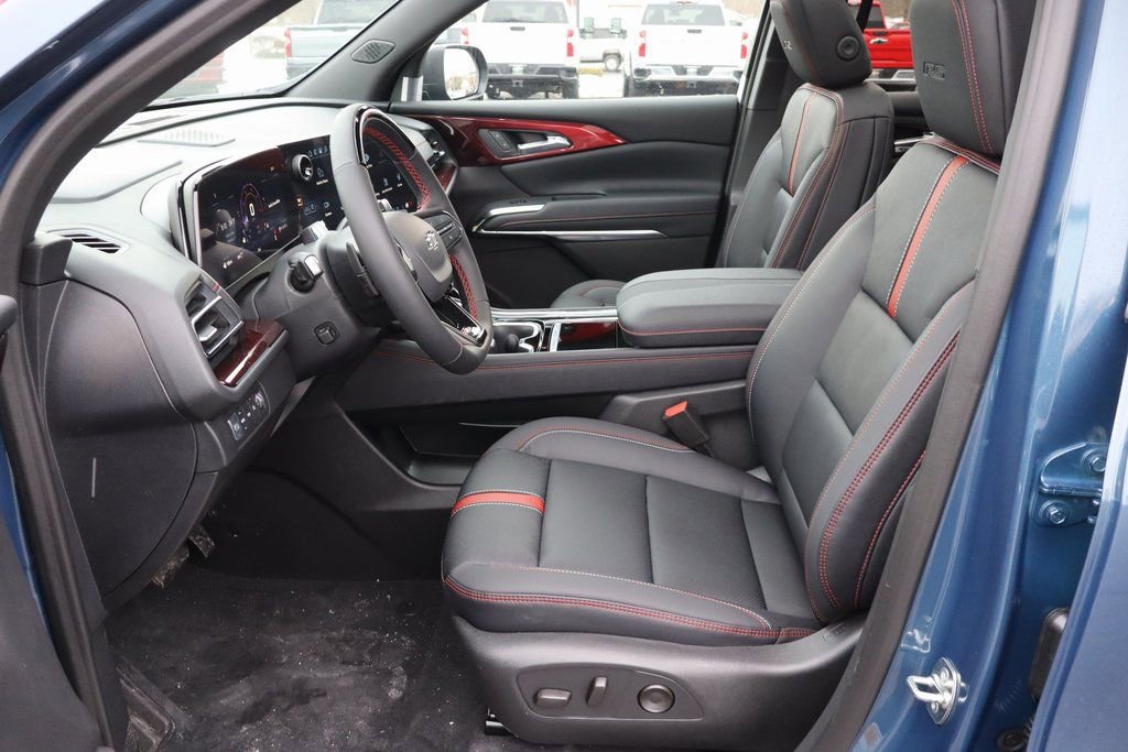 New 2026 Chevrolet Traverse RS image 5