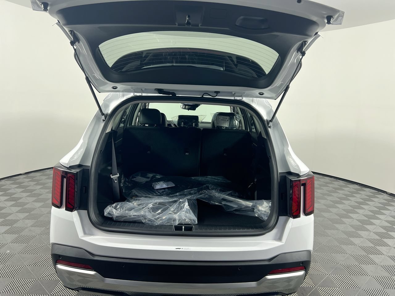 New 2026 Kia Sorento S w/ S Panoramic Sunroof Package FWD image 34