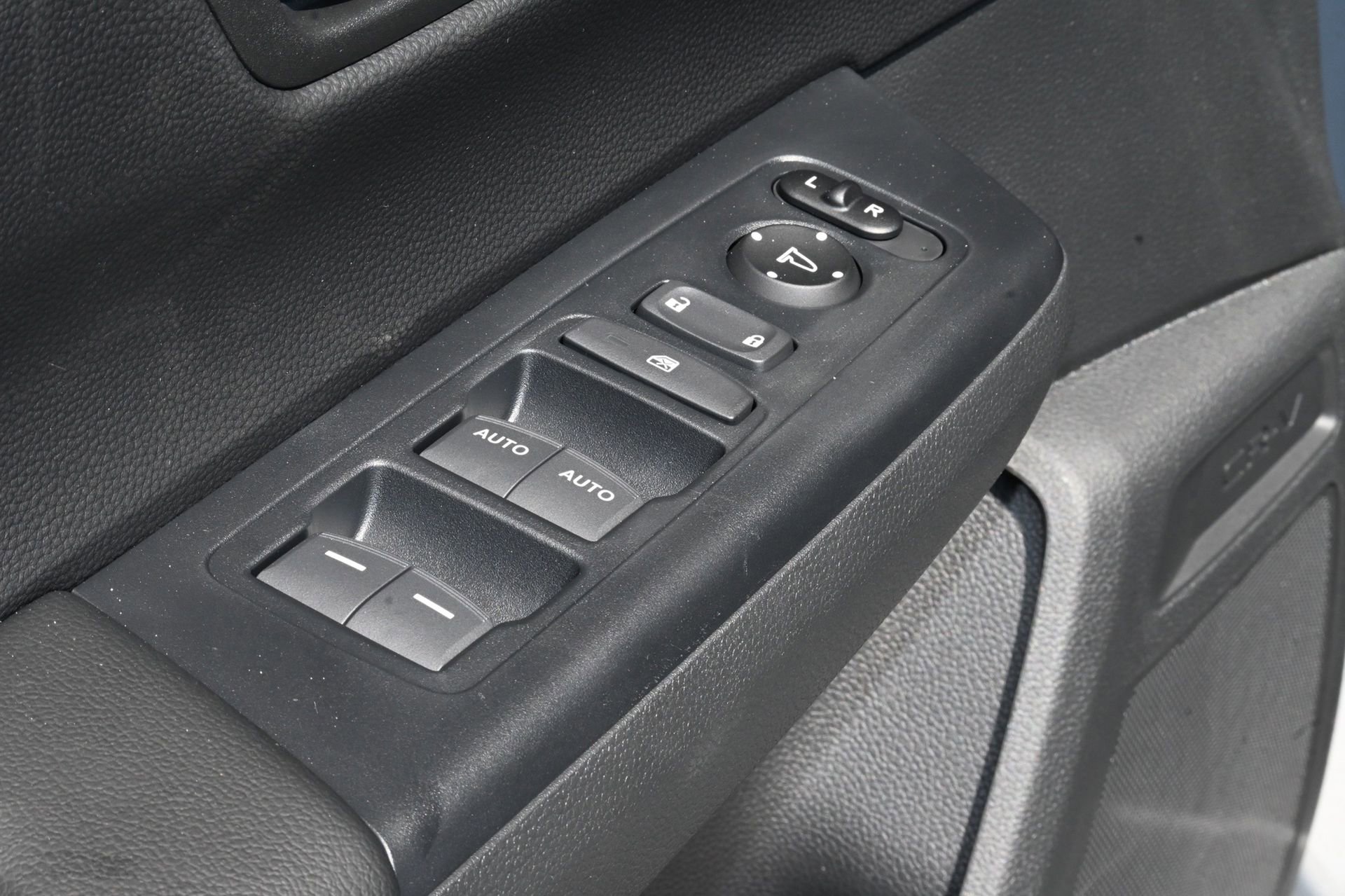 New 2026 Honda CR-V Sport image 33