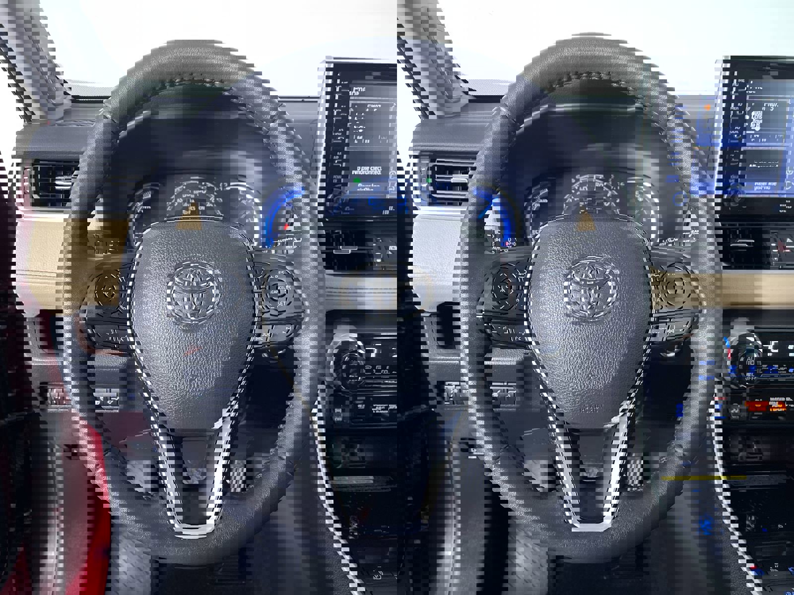 Used 2020 Toyota RAV4 Limited image 16