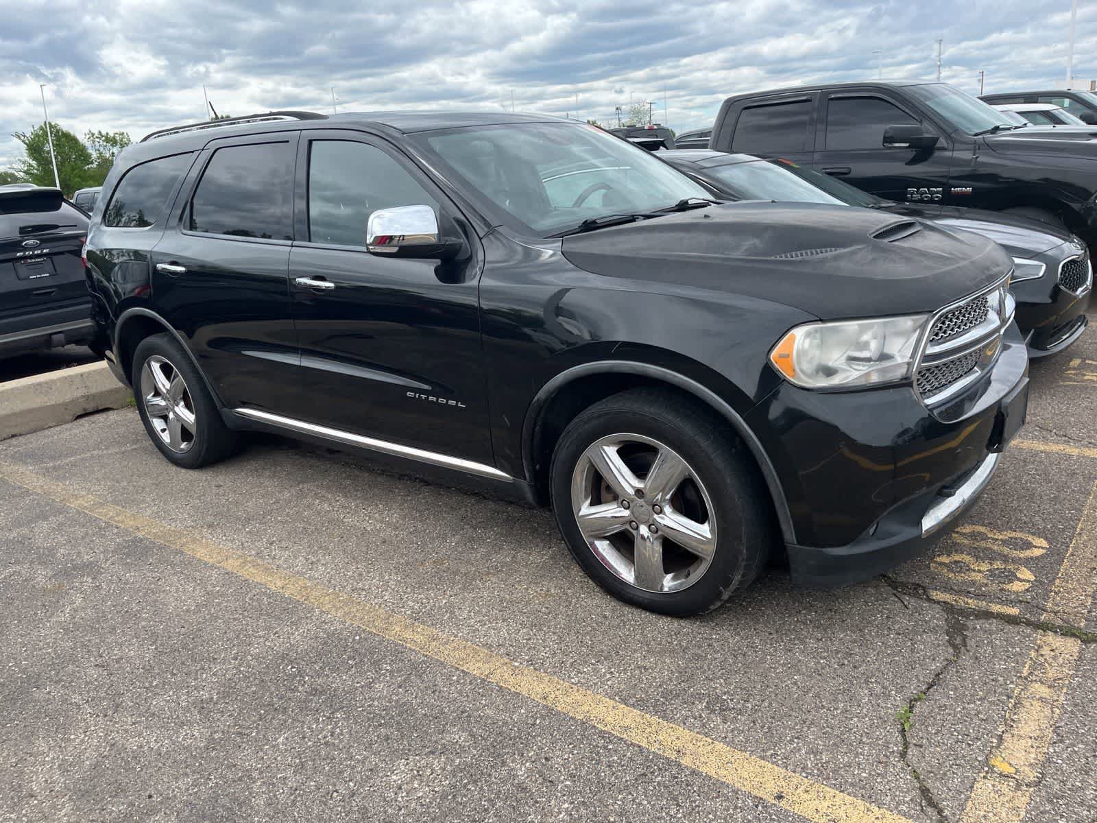 Used 2011 Dodge Durango Citadel w/ Trailer Tow Group IV AWD/4WD image 16