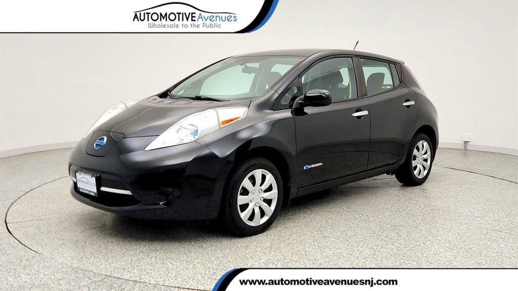 Used 2014 Nissan Leaf S w/ Charge Package FWD image 1