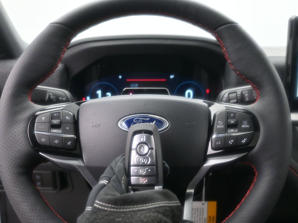 New 2026 Ford Explorer ST-Line w/ ST-Line Street Pack image 32