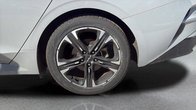 Used 2023 Kia K5 GT-Line AWD/4WD image 29