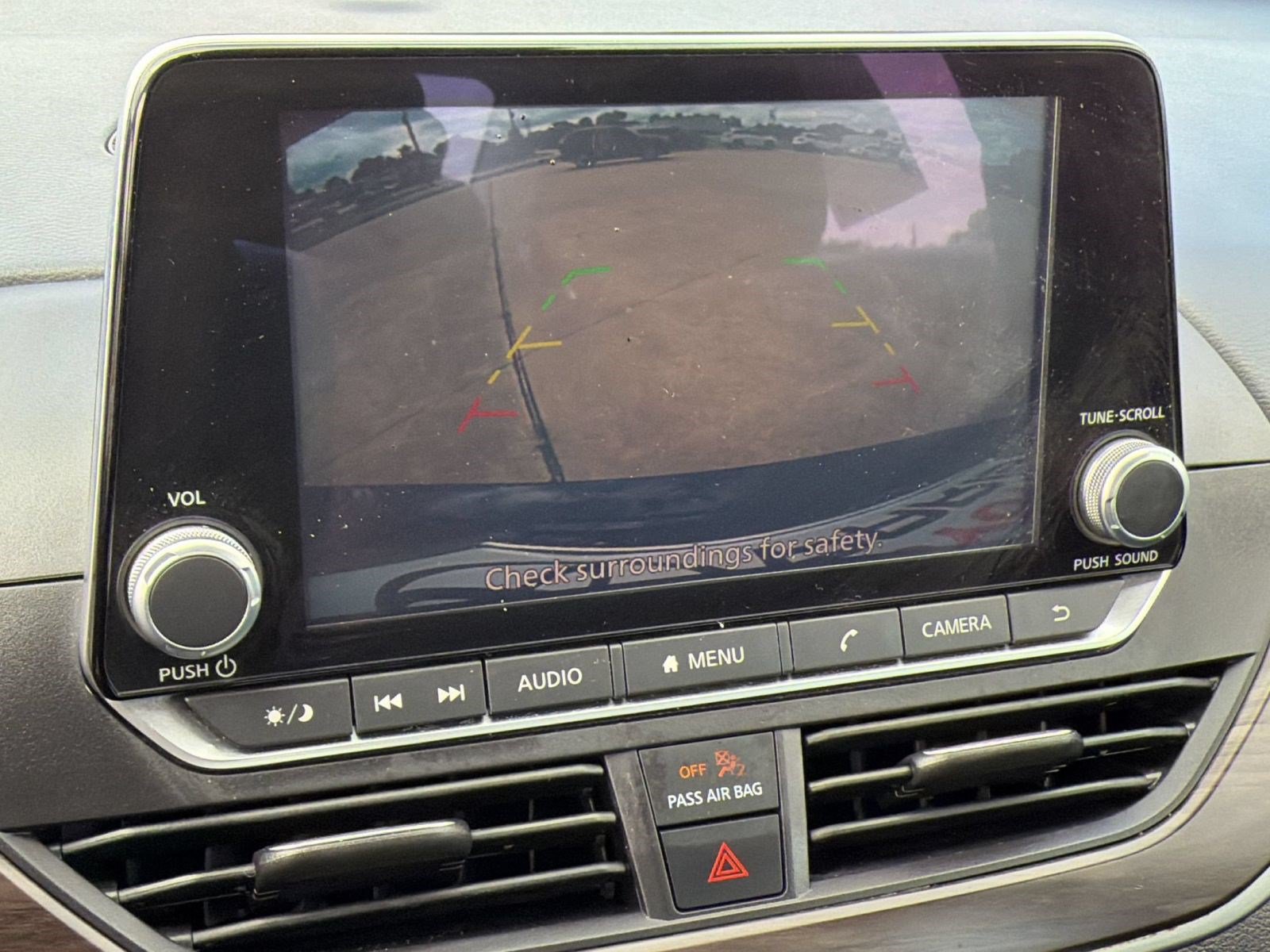 Used 2024 Nissan Altima 2.5 SV FWD image 18