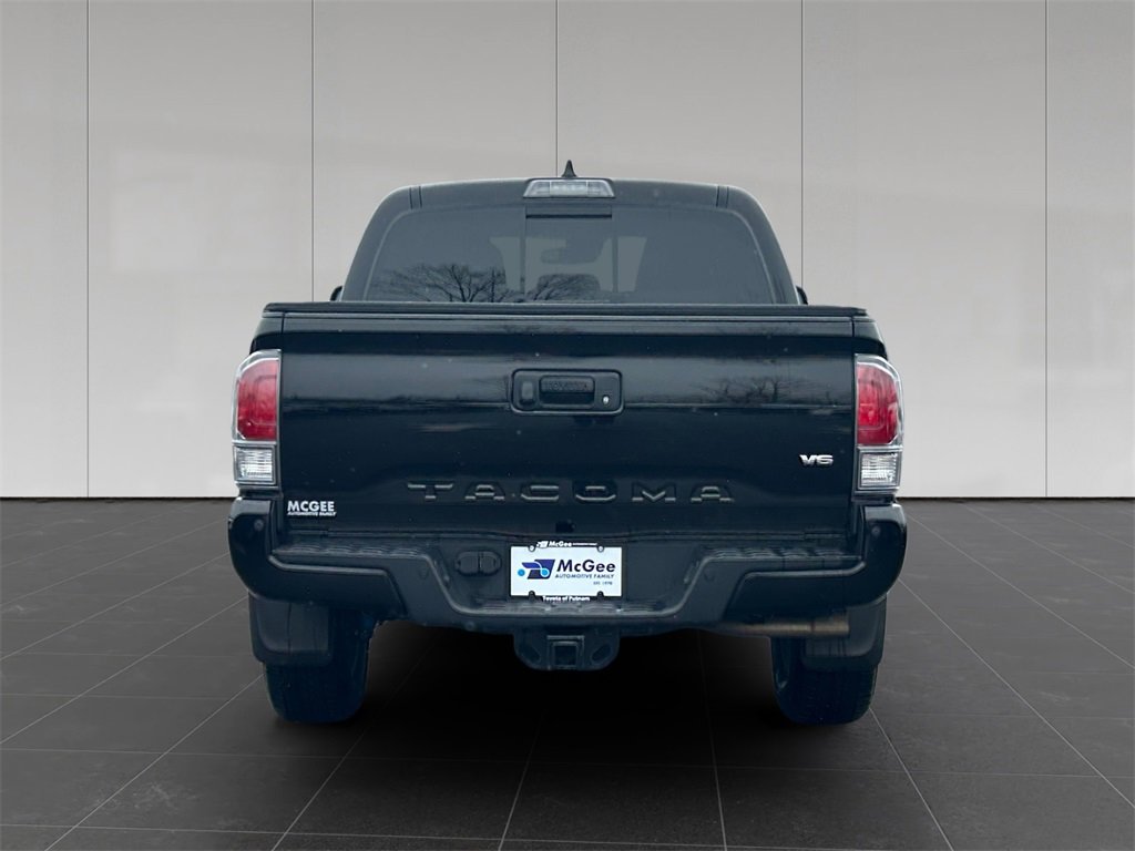 Used 2023 Toyota Tacoma TRD Sport w/ Technology Package image 4