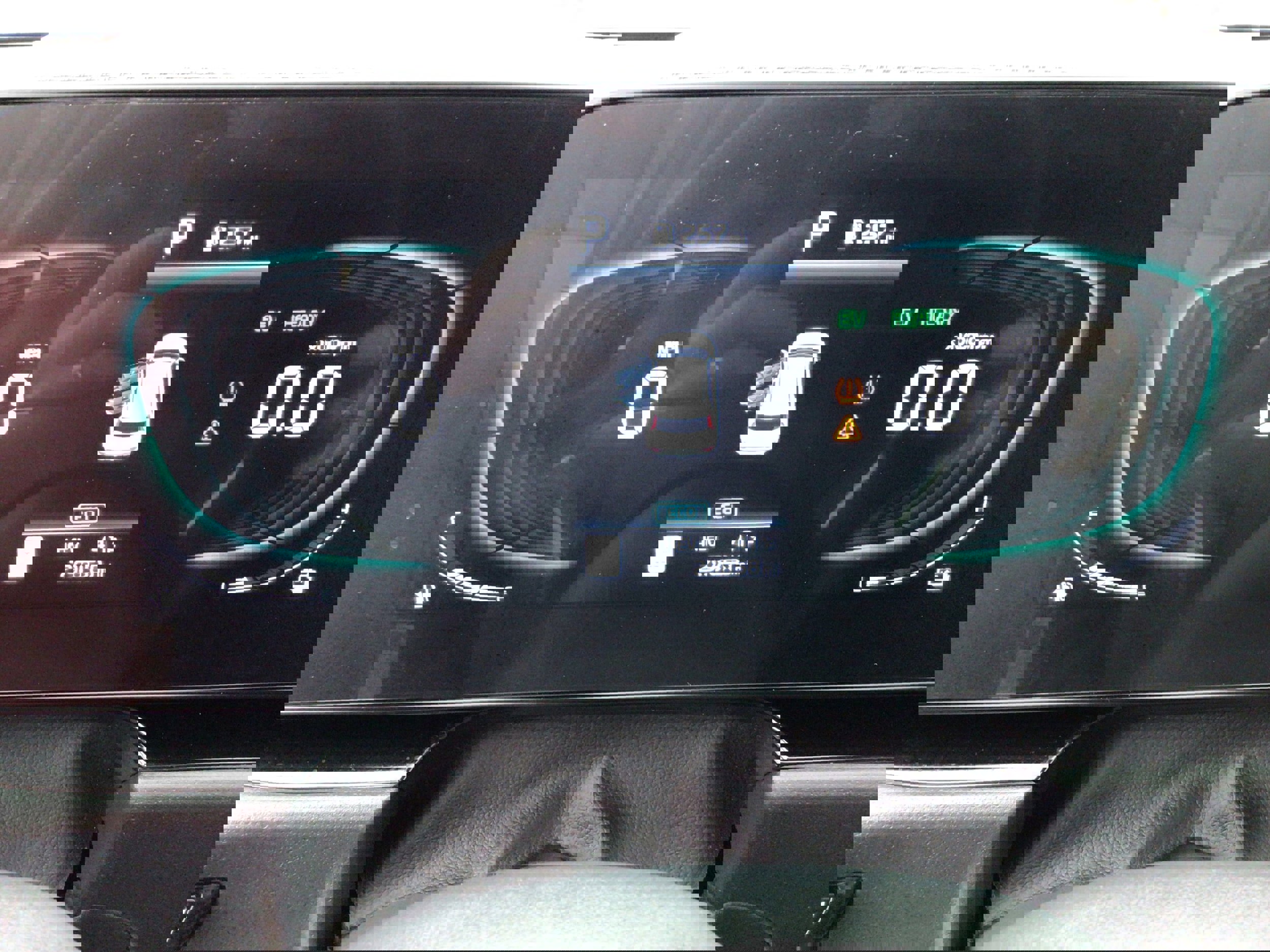 Used 2023 Kia Niro SX Touring image 15