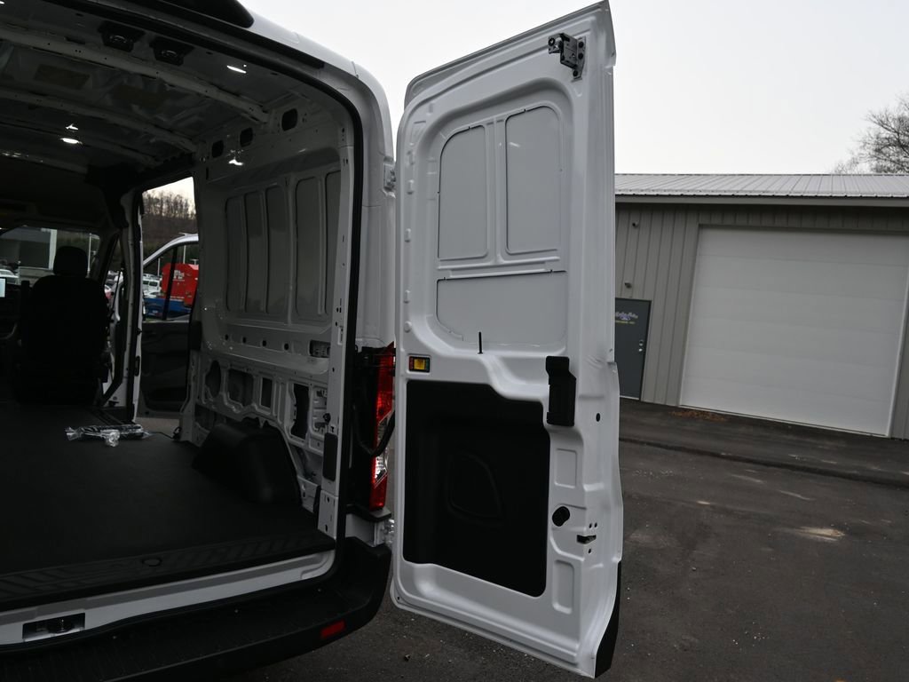 New 2026 Ford Transit 250 148 Medium Roof image 41