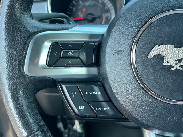 Used 2016 Ford Mustang Coupe RWD image 17