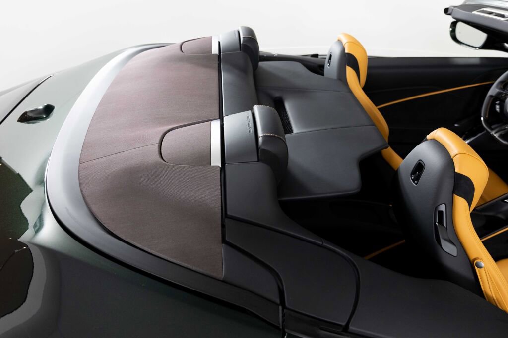 Certified 2025 Ferrari Roma Spider image 44