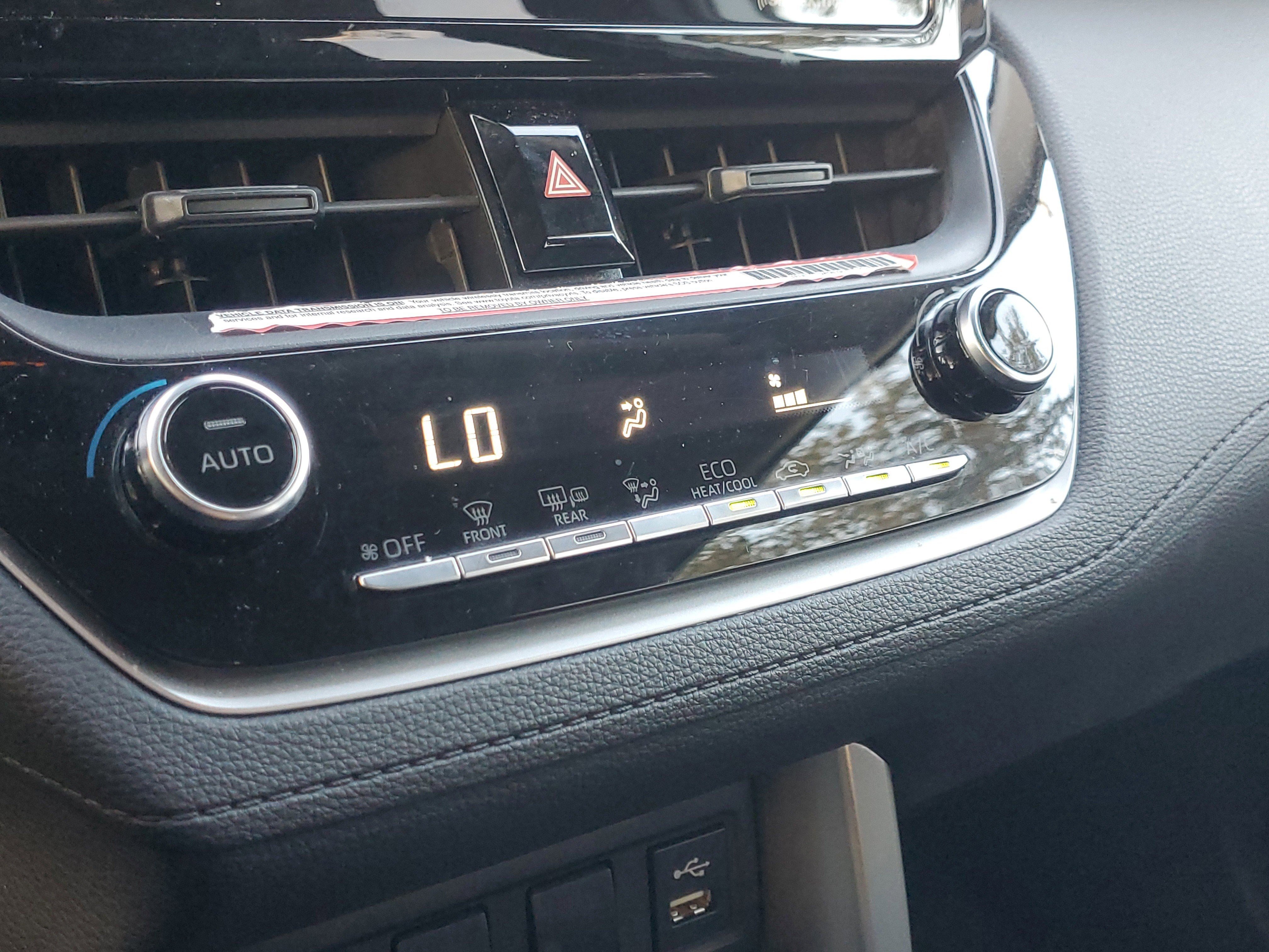 Used 2022 Toyota Corolla Cross LE image 28