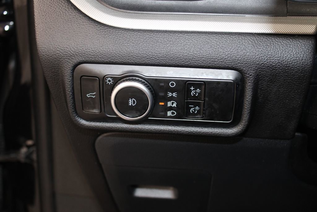 Used 2023 Ford Explorer XLT w/ Equipment Group 202A image 43