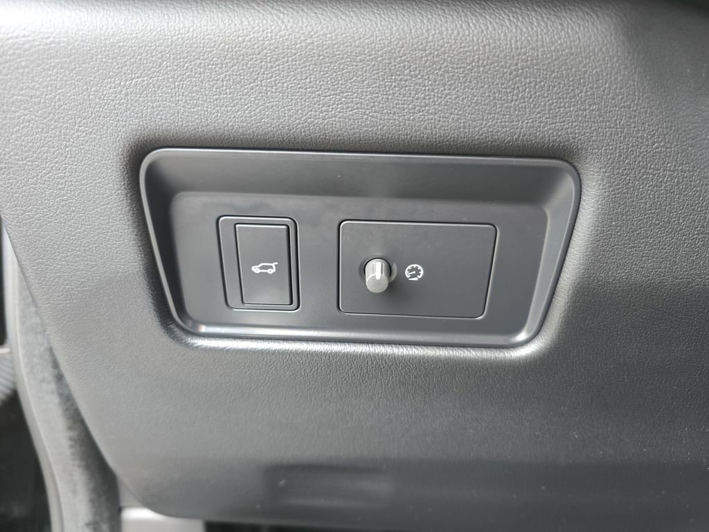 Used 2021 Jaguar F-PACE S image 26