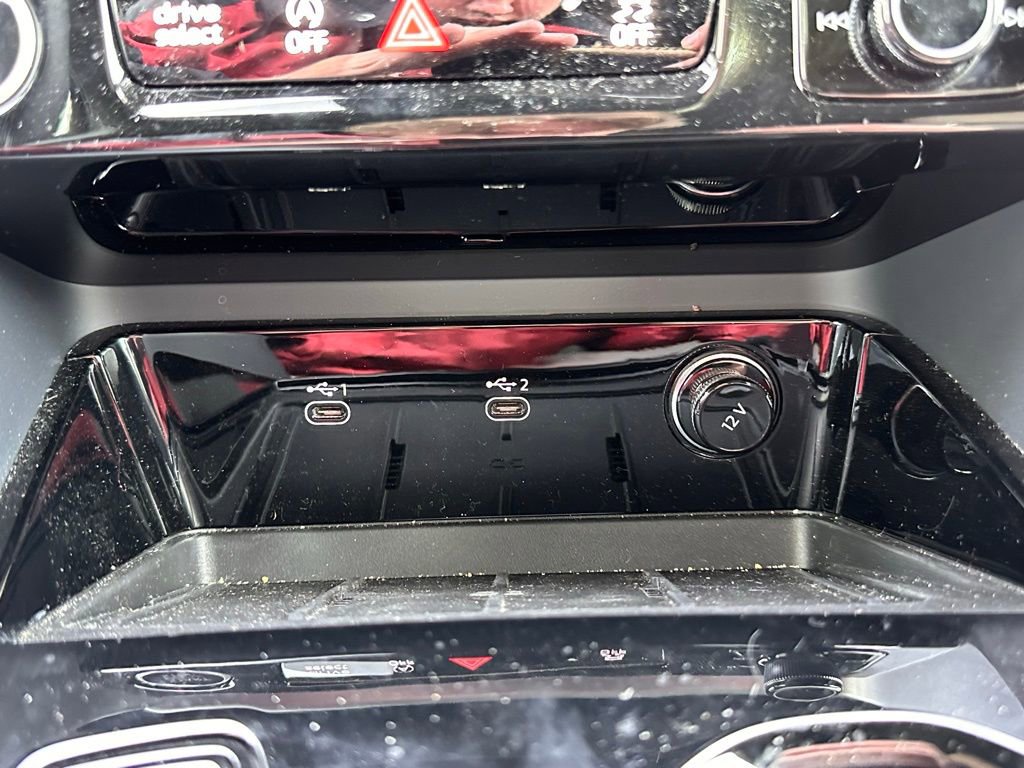 Used 2025 Audi Q5 Premium image 34