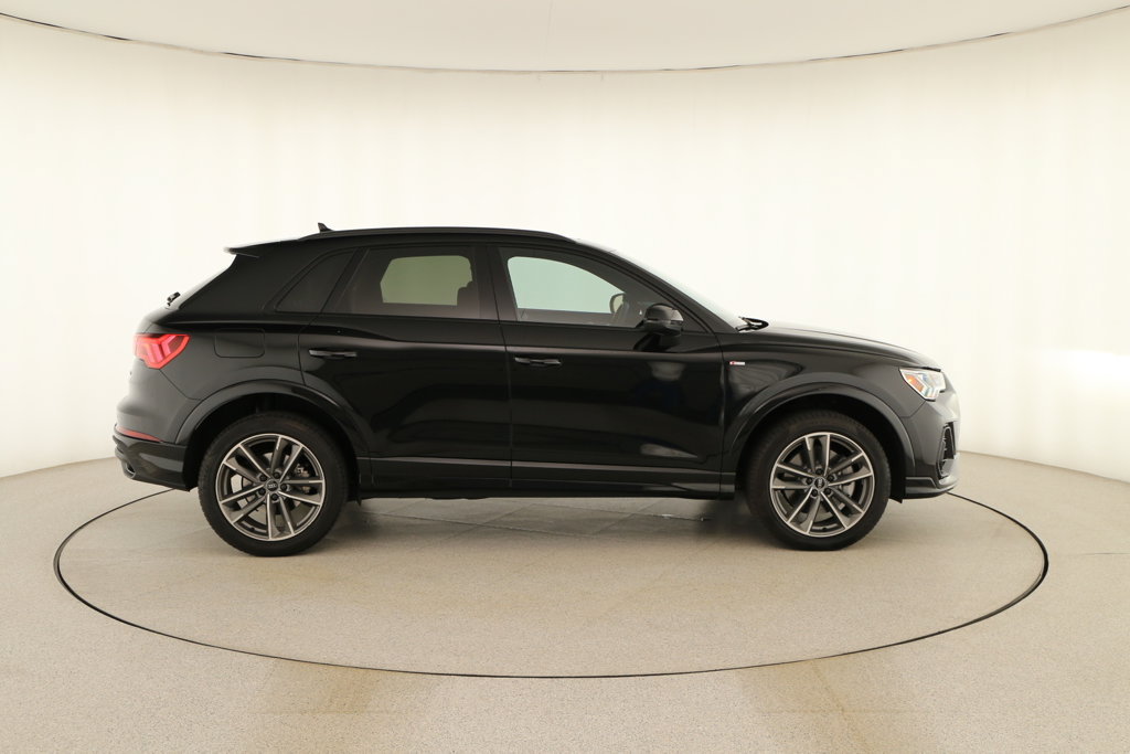 Used 2024 Audi Q3 2.0T Premium w/ Convenience Package AWD/4WD image 8