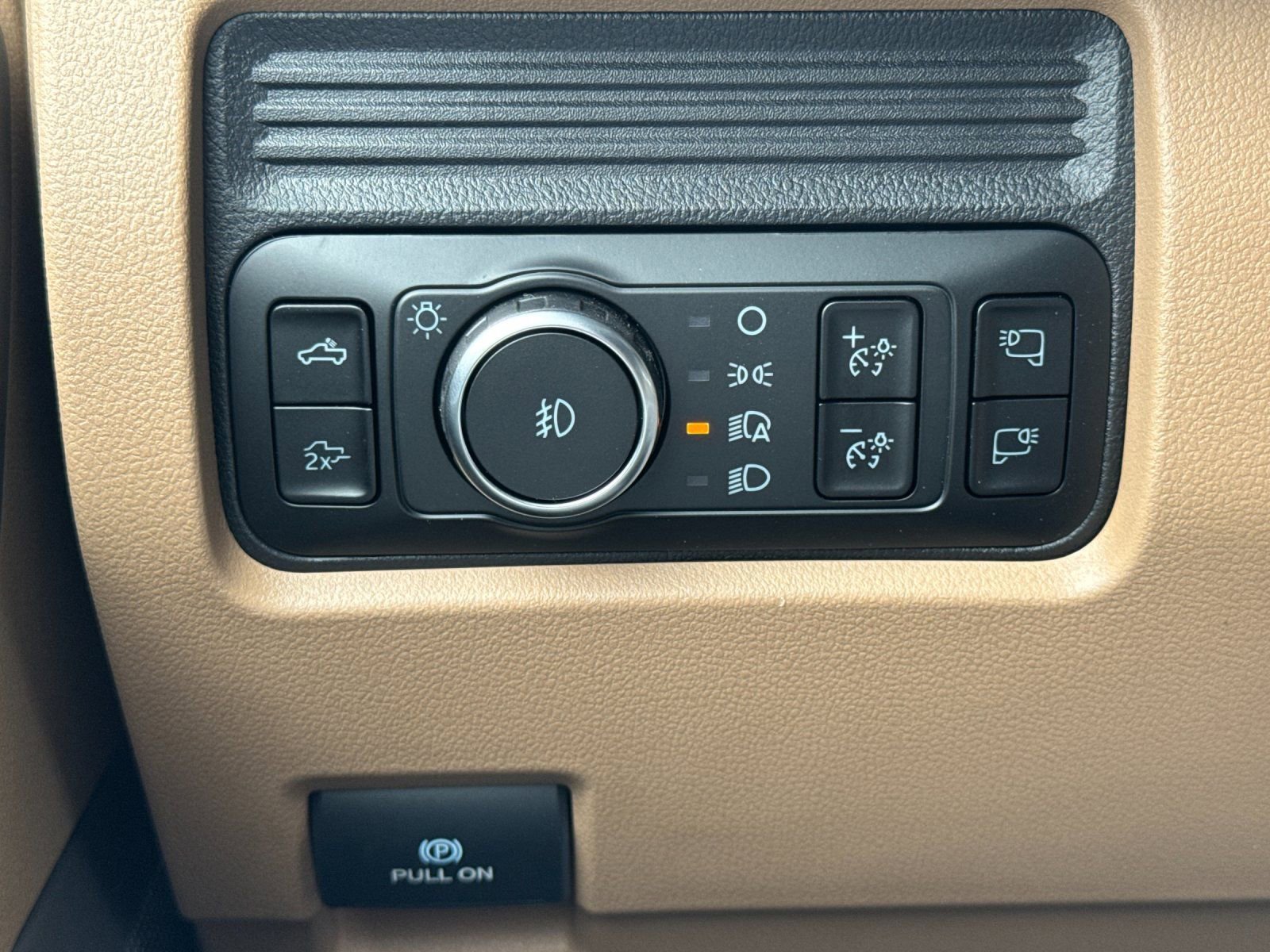 New 2026 Ford F250 XLT w/ XLT Premium Package image 30