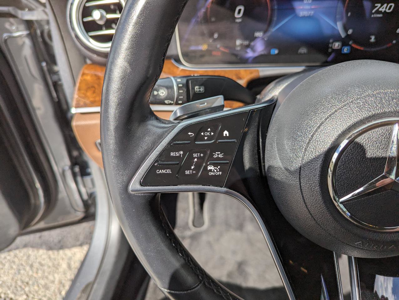 Used 2022 Mercedes-Benz E 350 4MATIC Sedan image 17