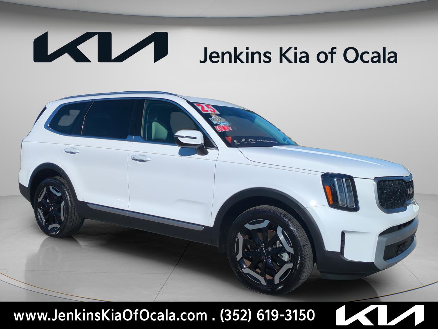 Used 2025 Kia Telluride EX w/ EX Captain's Chair Package