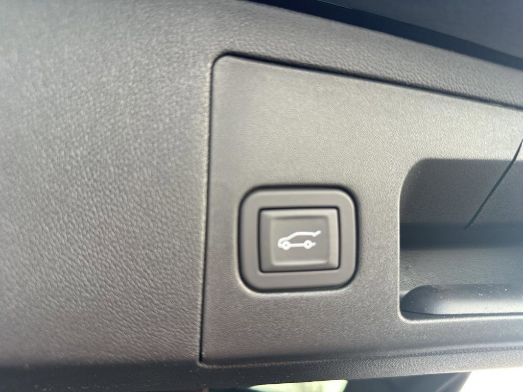 New 2024 Cadillac XT5 Premium Luxury w/ Technology Package image 16