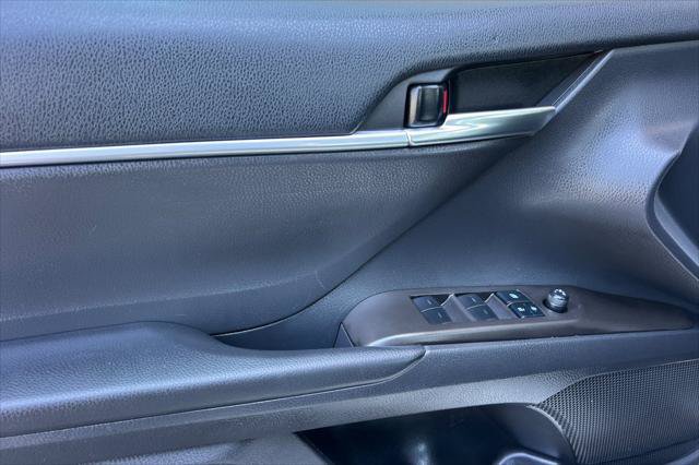 Certified 2022 Toyota Camry SE FWD image 12