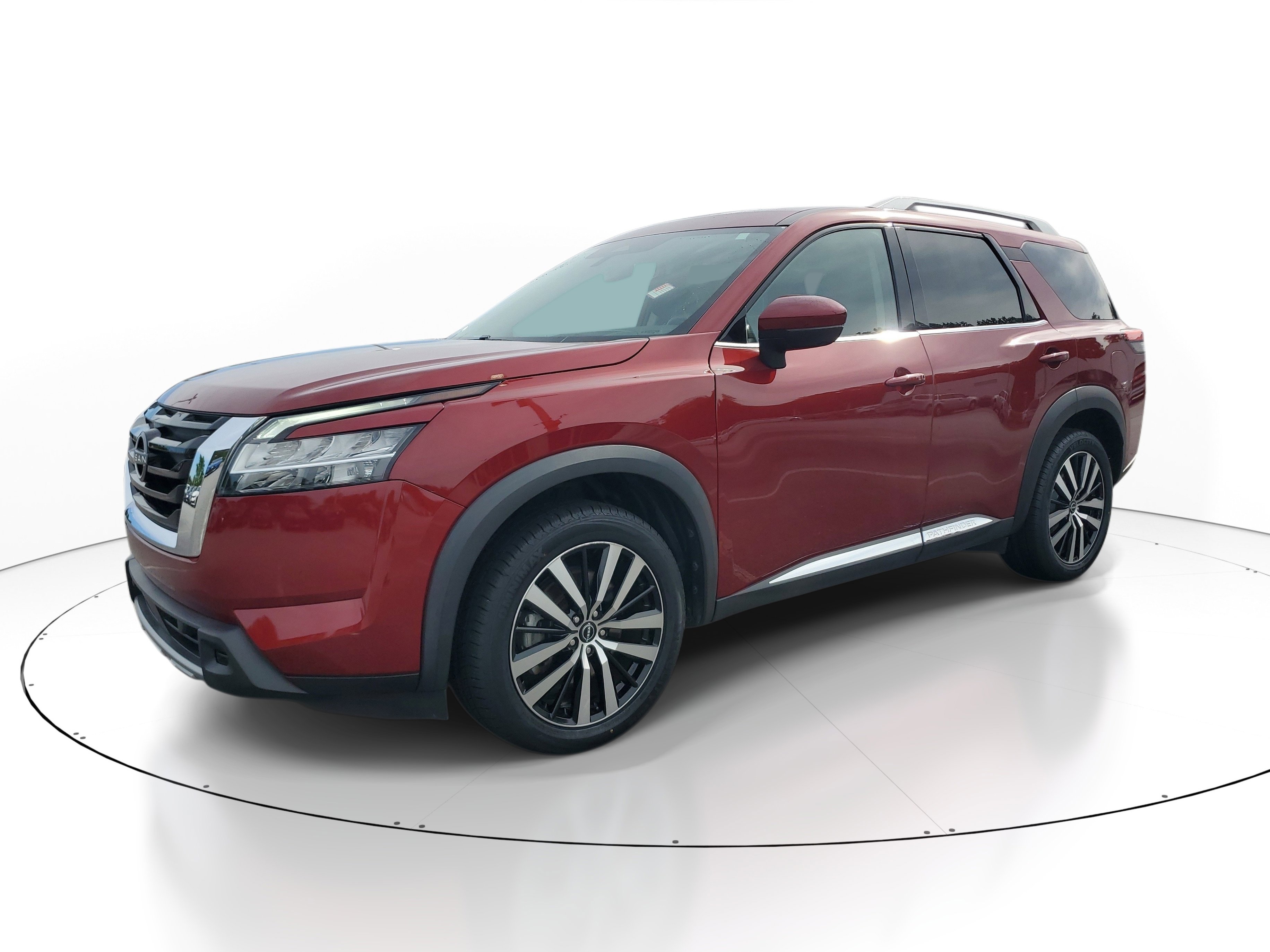 Used 2023 Nissan Pathfinder Platinum w/ Cargo Package AWD/4WD image 3
