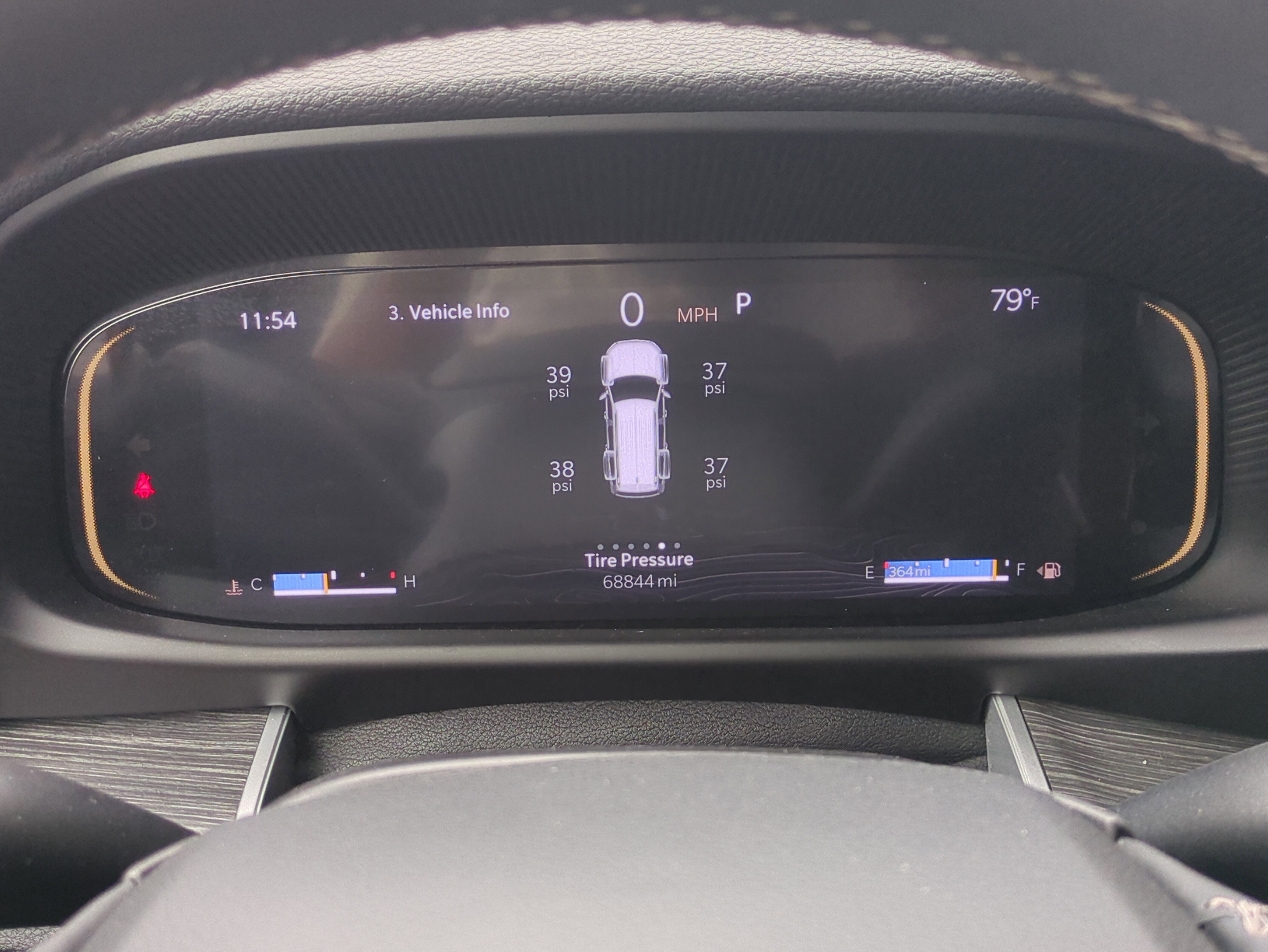 Certified 2024 Jeep Wagoneer L Series II w/ Flexible Seating Group image 29