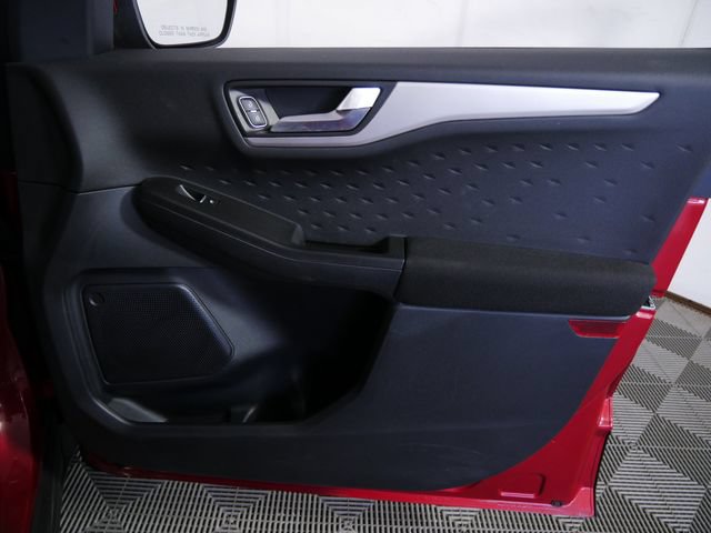 Certified 2020 Ford Escape SE FWD image 11