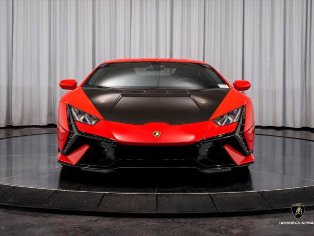 Used 2024 Lamborghini Huracan Tecnica RWD image 2
