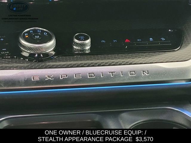 Used 2025 Ford Expedition Max Platinum w/ Stealth Appearance Package image 24