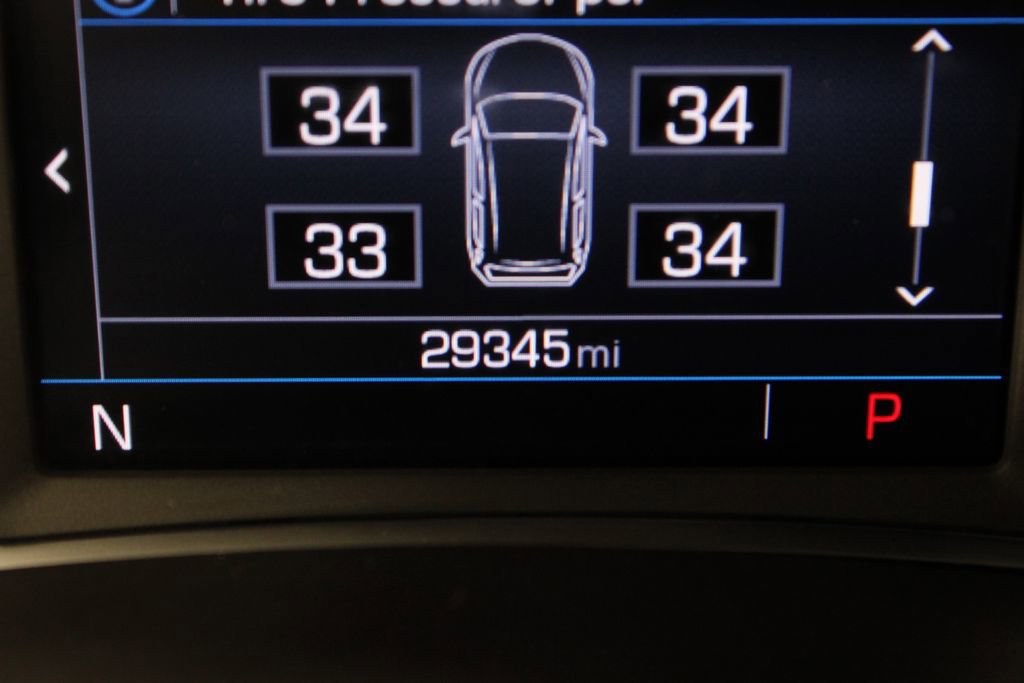 Used 2023 GMC Terrain SLE w/ Driver Convenience Package image 28