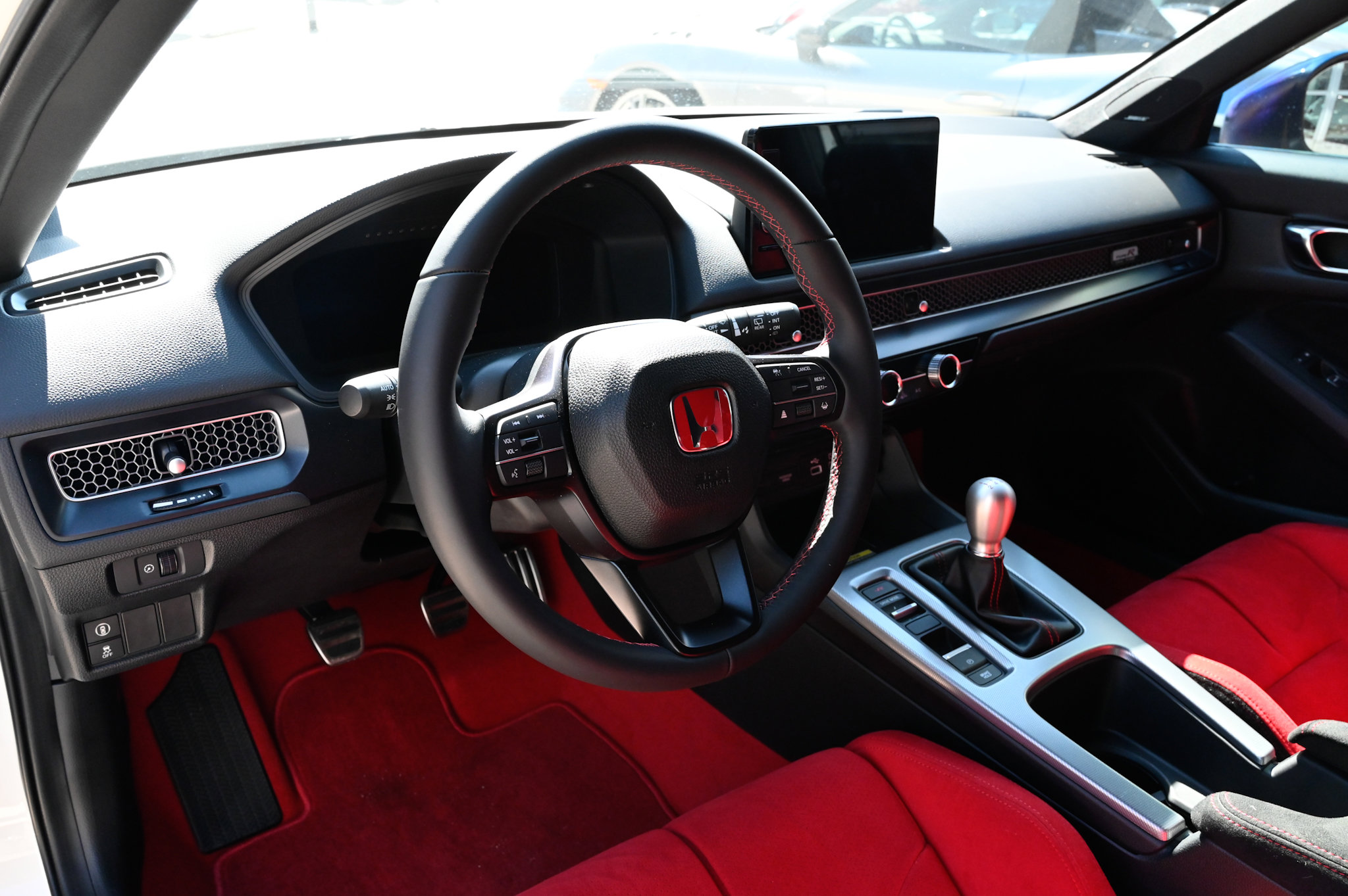 Used 2025 Honda Civic Type R image 16