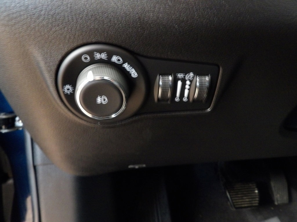 Used 2024 Jeep Compass Limited image 26