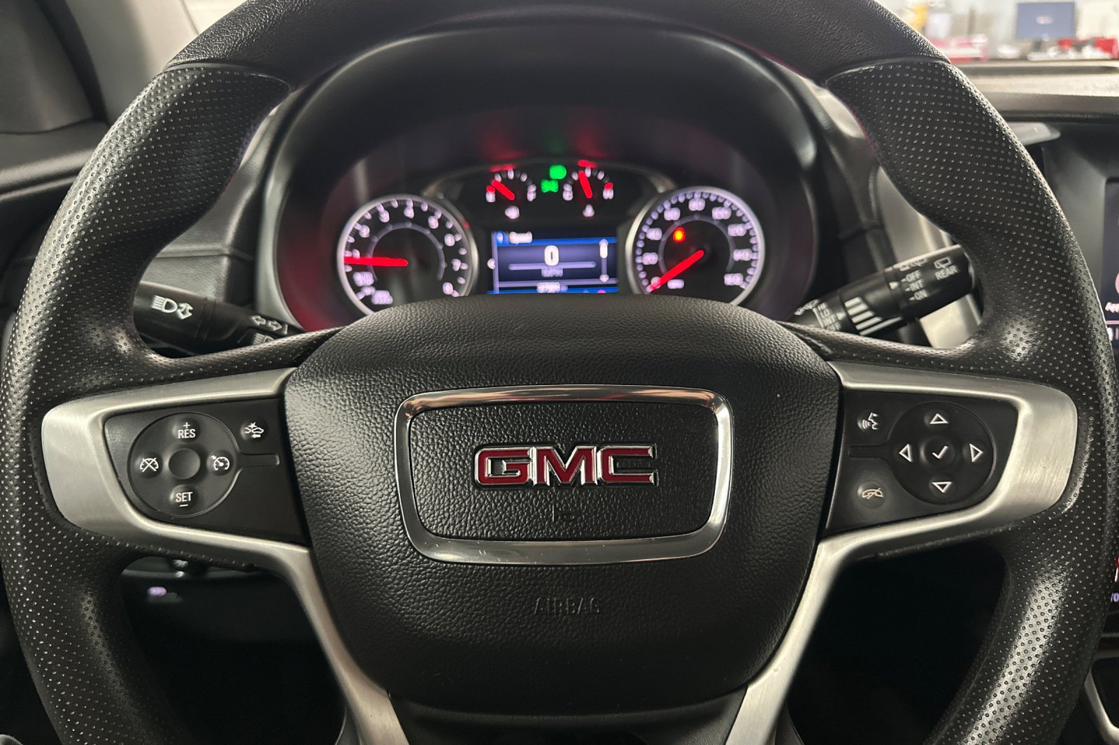 Used 2022 GMC Terrain SLE w/ Driver Convenience Package FWD image 35