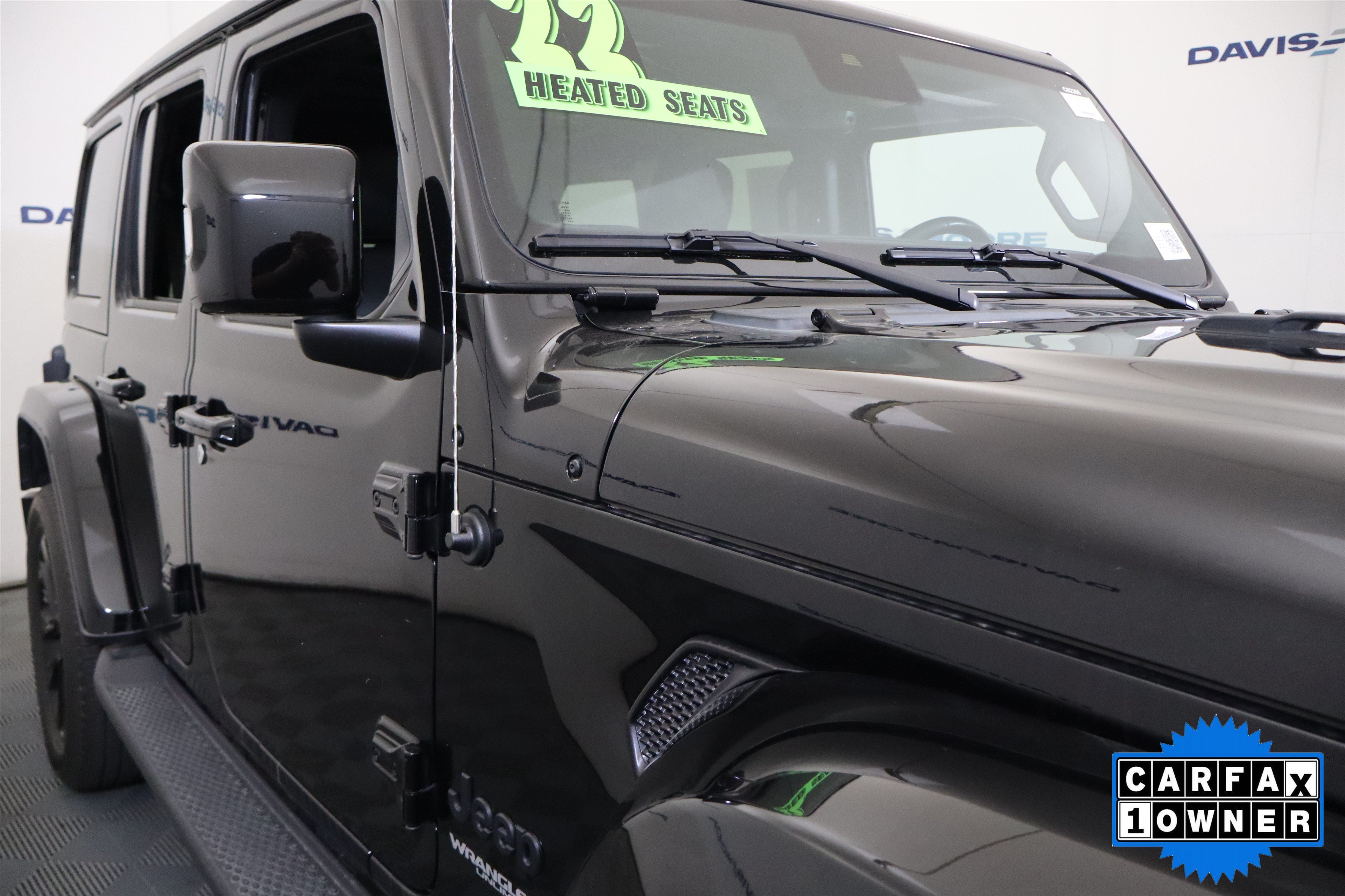 Used 2022 Jeep Wrangler Unlimited Sahara AWD/4WD image 4