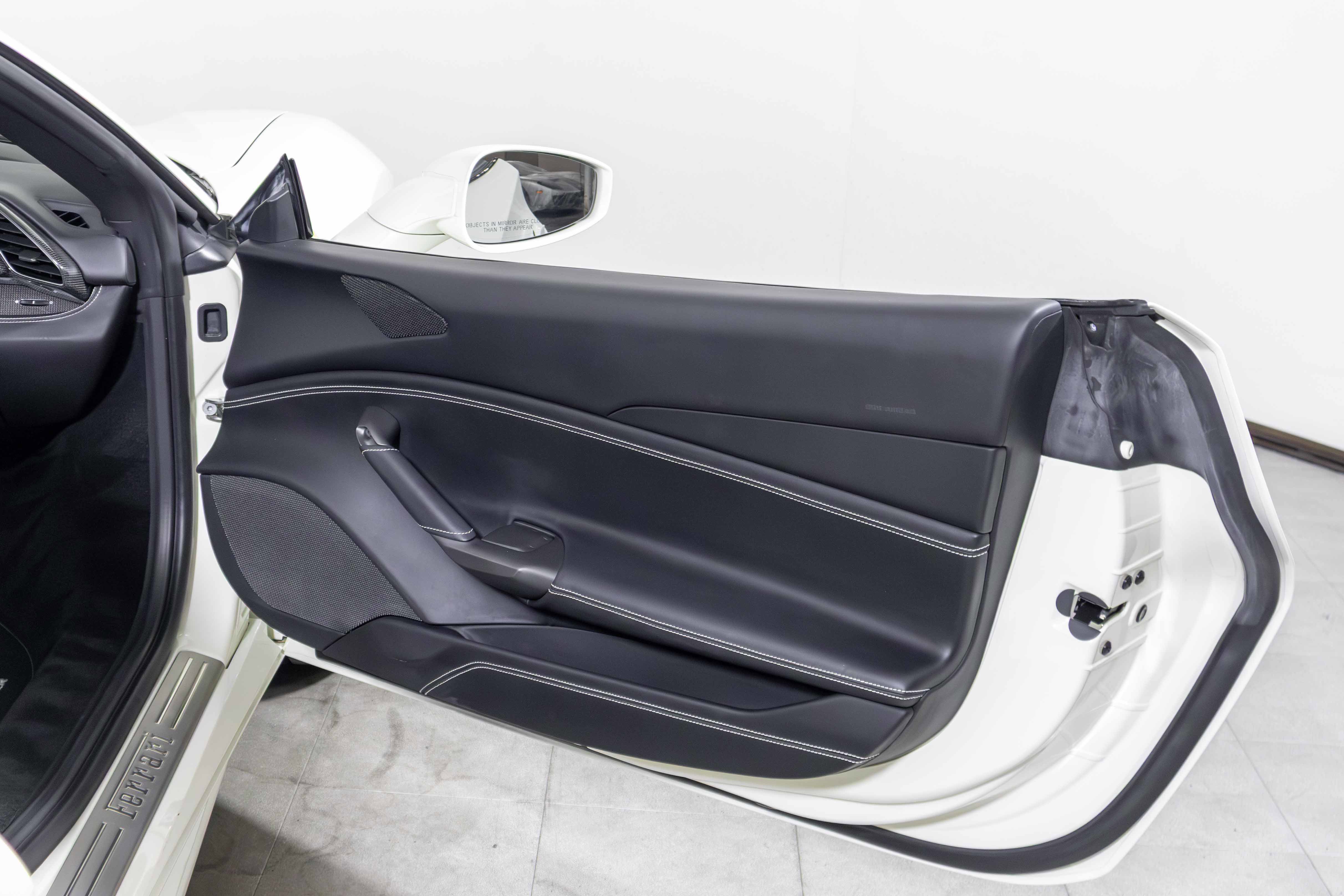 Used 2018 Ferrari 488 Spider image 41