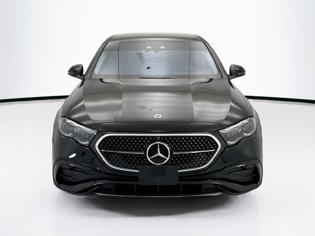 Used 2024 Mercedes-Benz E 350 4MATIC Sedan image 2