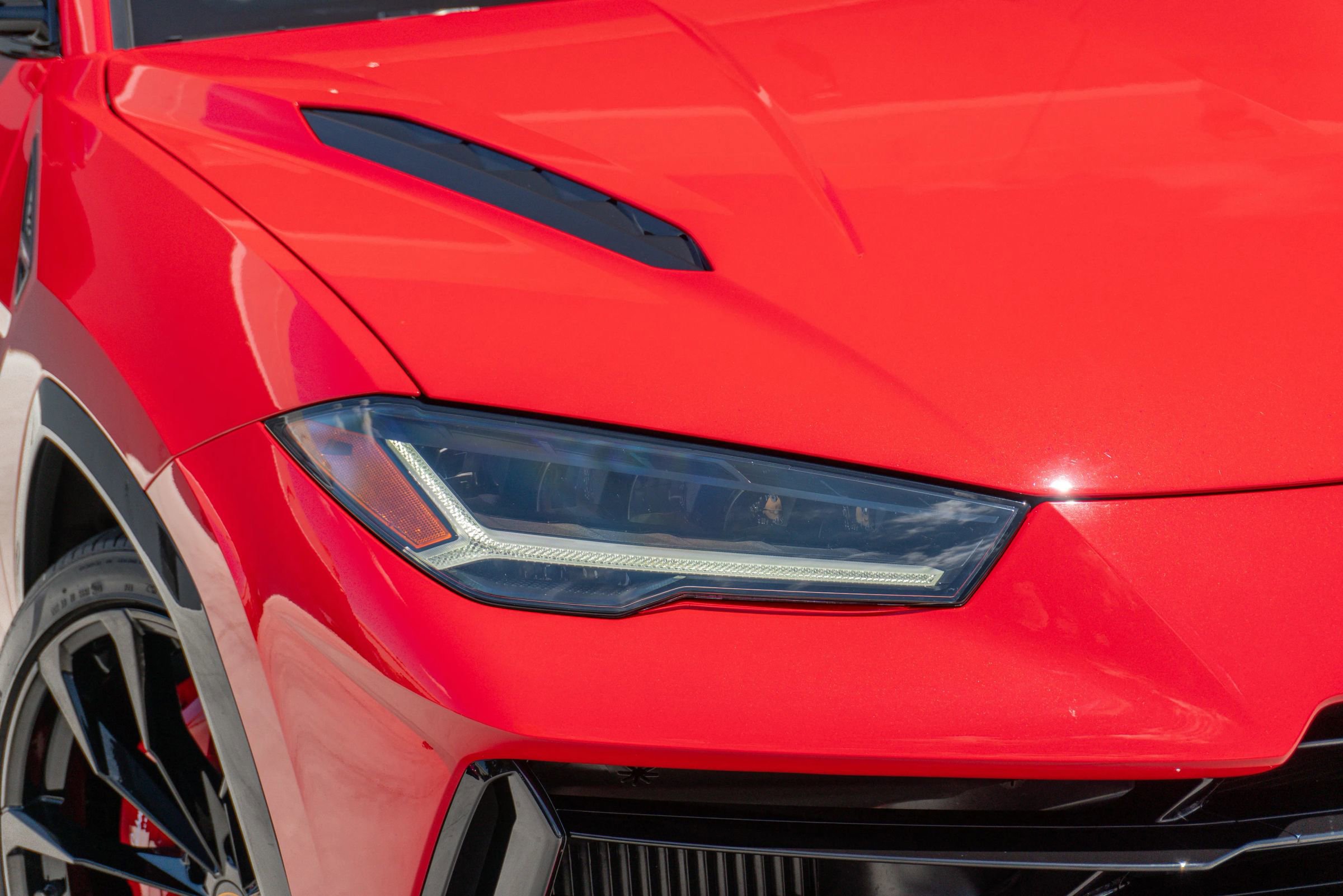 Used 2024 Lamborghini Urus S AWD/4WD image 32