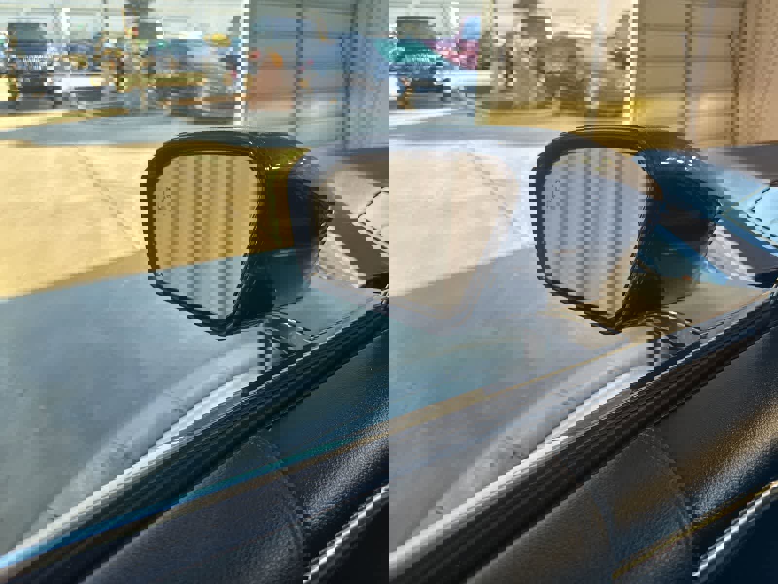 Used 2017 Lincoln Continental Select image 15