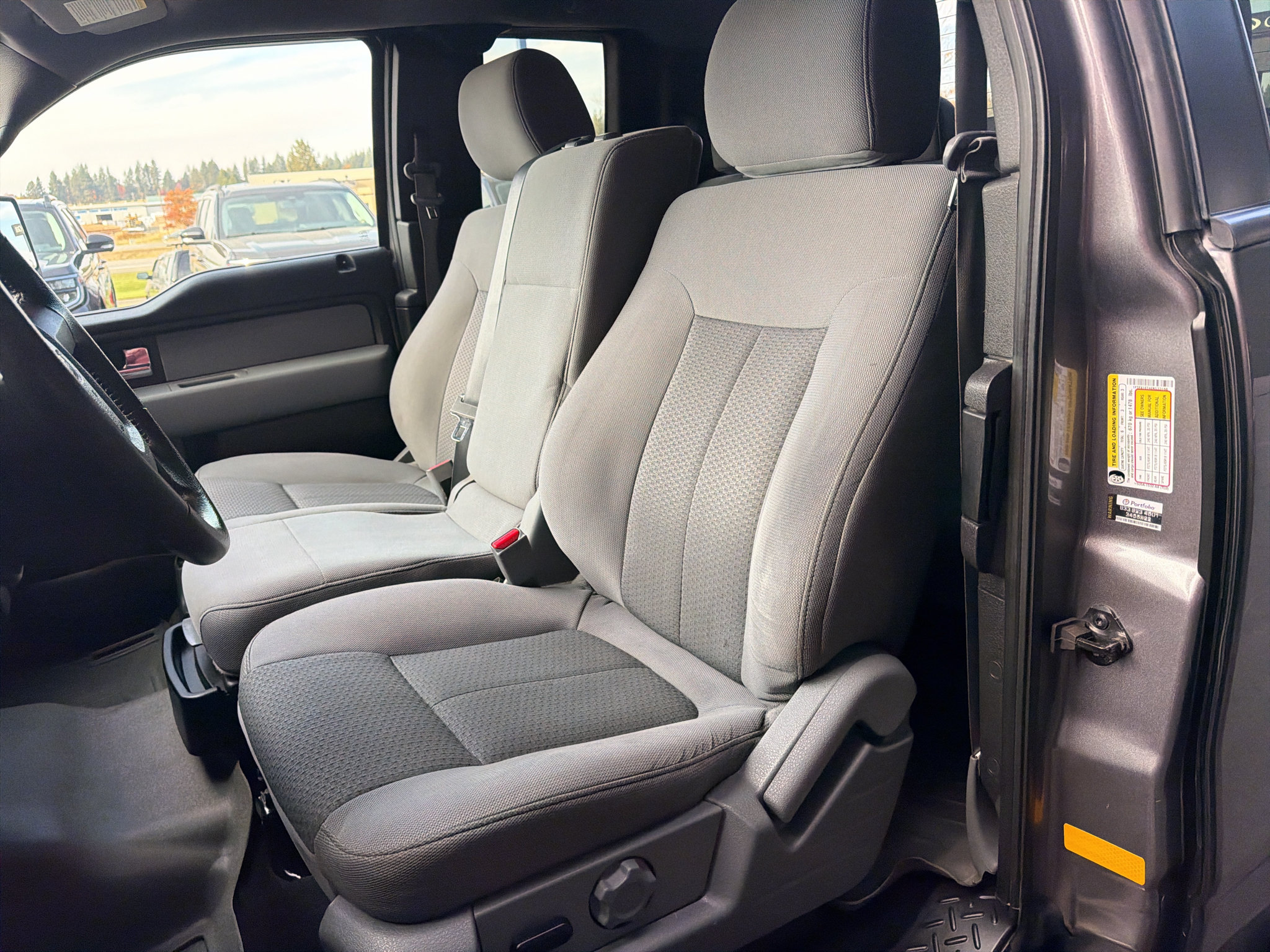Used 2014 Ford F150 XLT w/ Equipment Group 302A Luxury AWD/4WD image 20