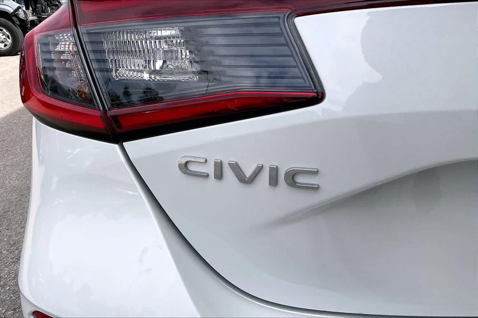 Used 2023 Honda Civic EX-L image 9