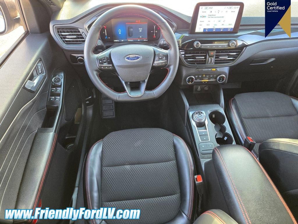 Certified 2025 Ford Escape ST-Line image 10