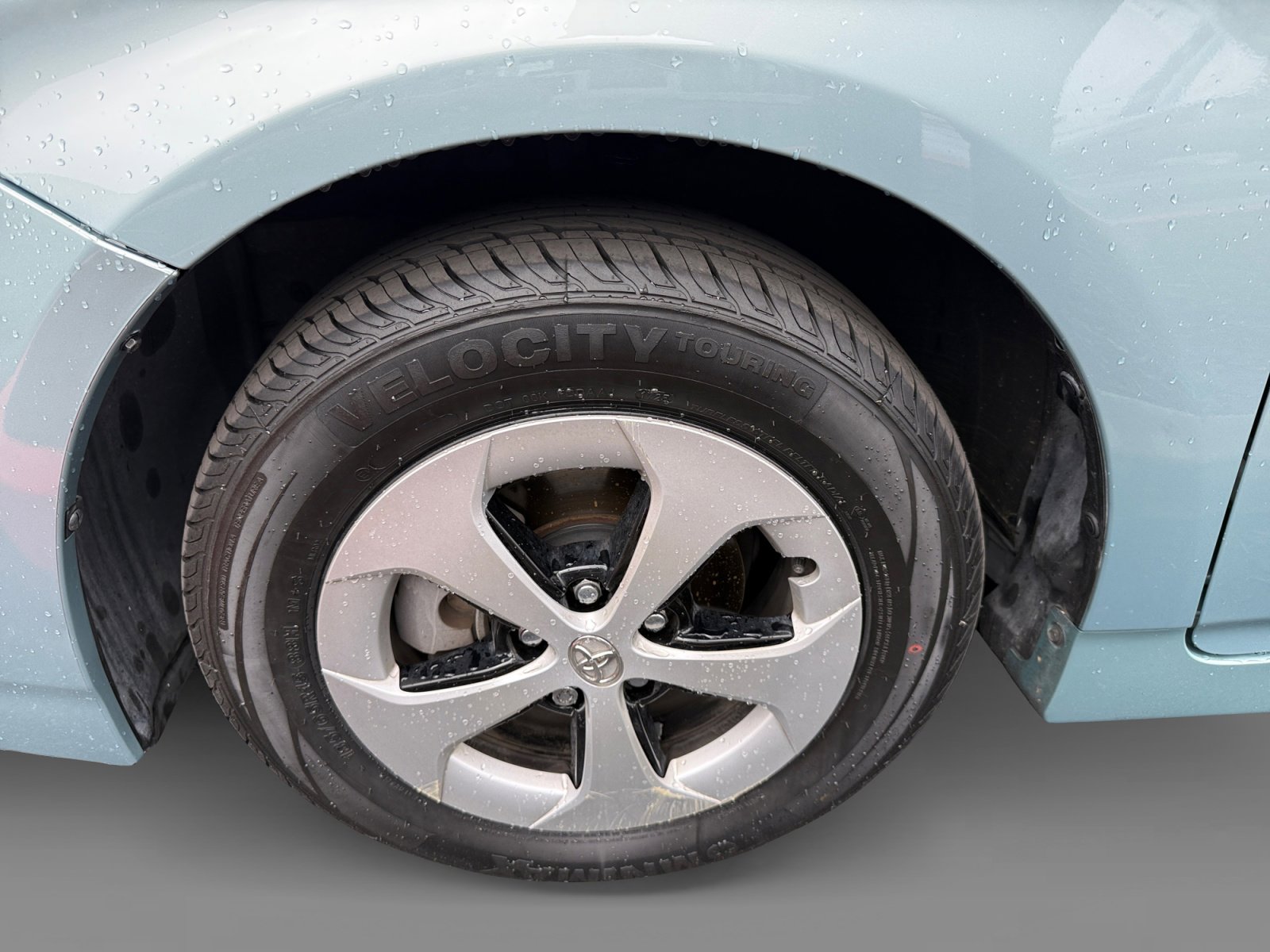 Used 2015 Toyota Prius Two image 9