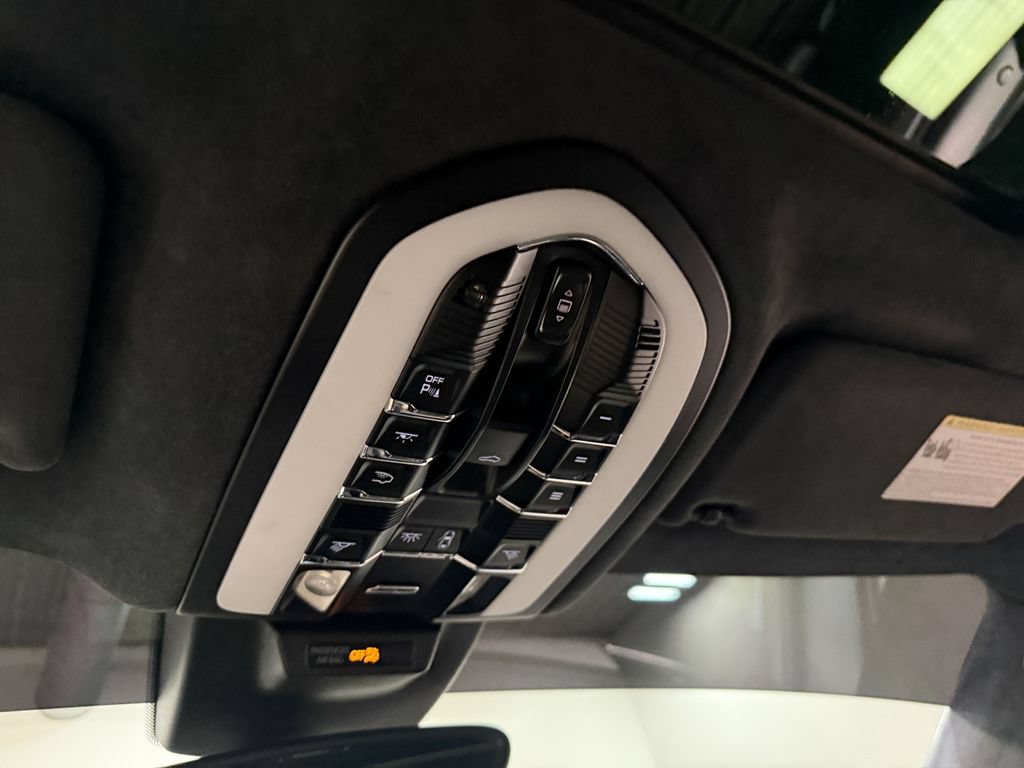 Used 2015 Porsche Macan Turbo AWD/4WD image 83
