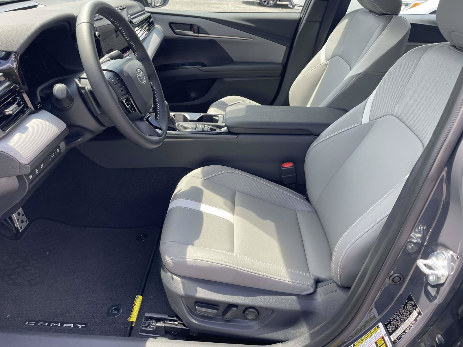 Used 2026 Toyota Camry SE w/ Multimedia Upgrade Package FWD image 13