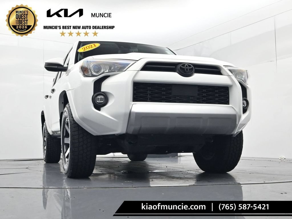 Used 2021 Toyota 4Runner TRD Off-Road AWD/4WD image 35
