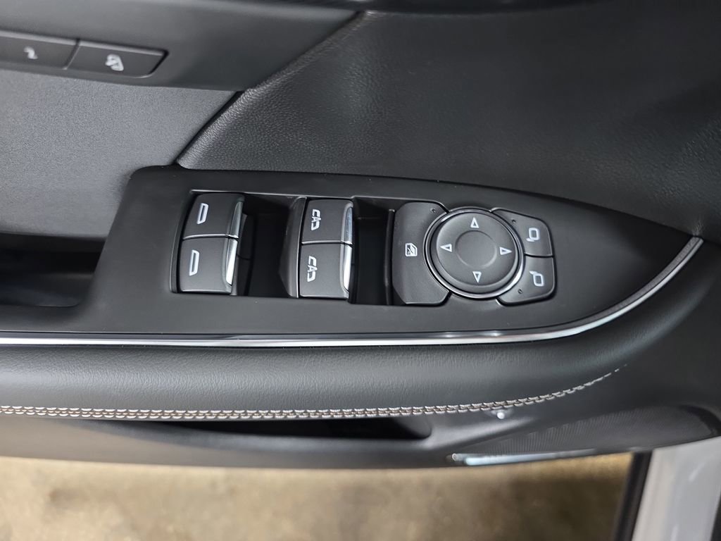 New 2026 Buick Envision Sport Touring image 28