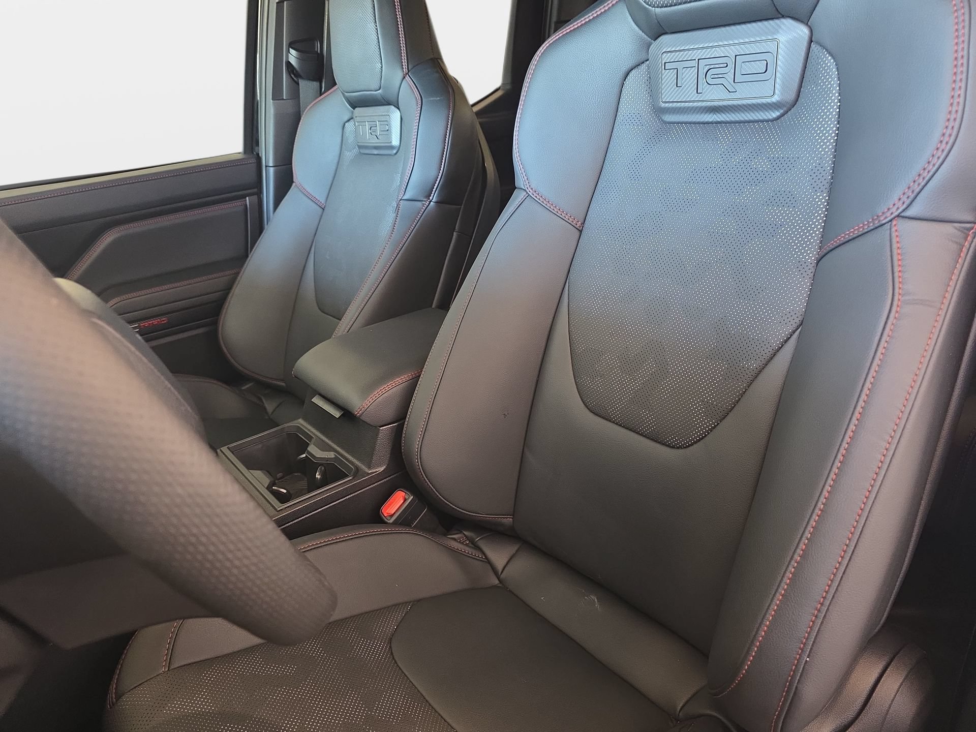 Used 2025 Toyota Tacoma TRD Pro AWD/4WD image 14