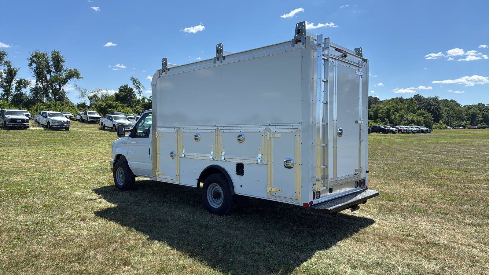 New 2027 Ford E-350 and Econoline 350 Super Duty w/ Power Equipment Group RWD image 3
